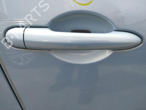 Used Front right exterior door handle RENAULT SCÉNIC II (JM0/1_) 1.6 16V (JM1R) (112 hp) 27064457