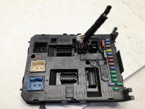 Fuse box CITROËN C5 III Break (RW_) 1.6 HDi 110 (RW9HZC) | BP27061681E1 - Image 2