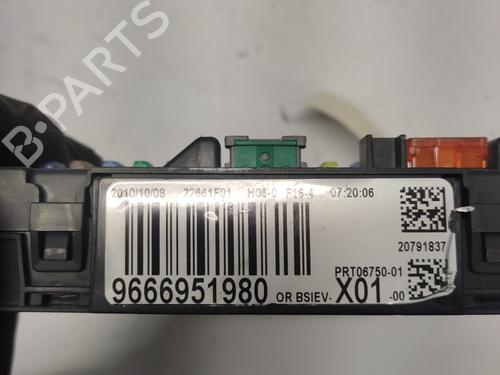 Used Fuse box Fuse box CITROËN DS3 (SA_) 1.6 VTi 120 (120 hp) 32044387 32044387