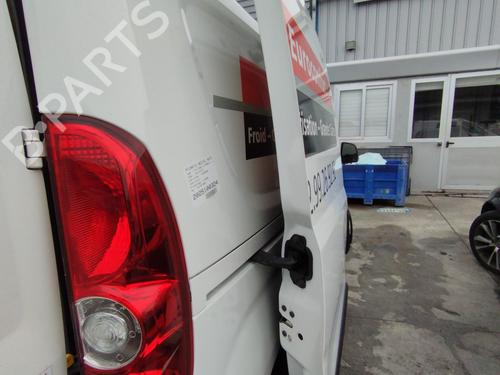 Used Rear right lock FIAT DOBLO Cargo (263_) 1.6 D Multijet (263WXD1B, 263WXR1B, 263WXX1B, 263ZXD1B,... (105 hp) 31116183