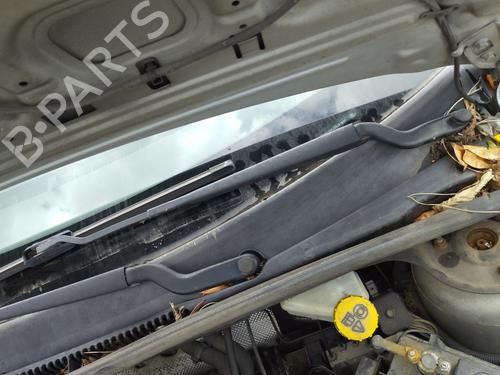 Used Front windshield wiper arm FORD FIESTA V (JH_, JD_) 1.3 (69 hp) 28322224