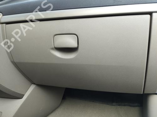 Used Glove box RENAULT CLIO III (BR0/1, CR0/1) 1.2 16V (BR0P, CR0P) (101 hp) 31133225