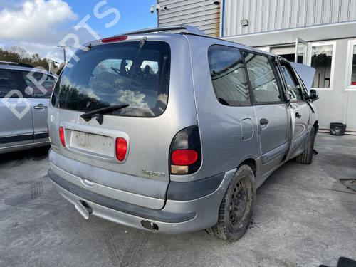 Used Right taillight RENAULT ESPACE III (JE0_) 2.2 dCi (JE0K) (130 hp) 30462016