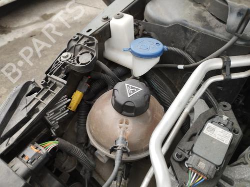 Used Windscreen washer tank Windscreen washer tank 30938913 30938913