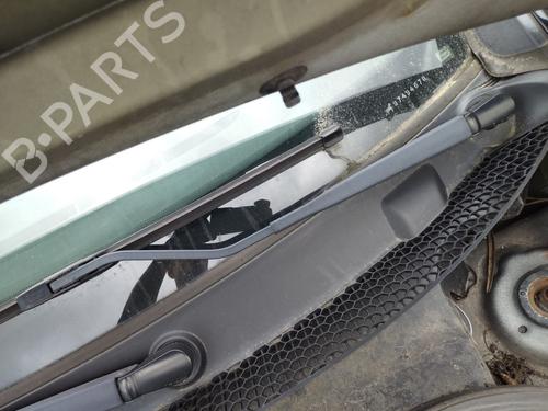 front-windshield-wiper-arm-citroen-c2-jm_-2003-2004-2005-2006-2007-2008-2009-2010-2011-2012-2013-2014-2015-2016-2017-33724833 main image