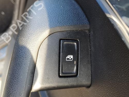 Used Right front window switch SKODA OCTAVIA III Combi (5E5, 5E6) 2.0 TDI (150 hp) 30174891