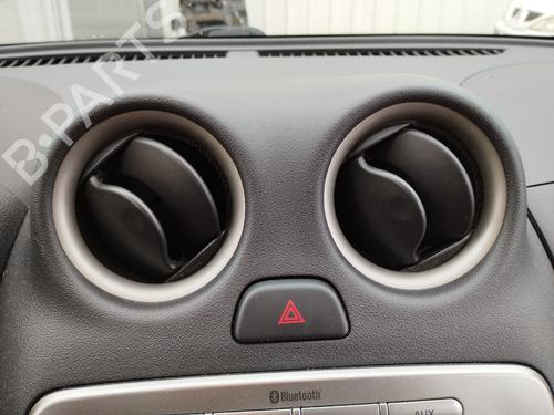 Bouton de warning NISSAN MICRA IV (K13K, K13KK) 1.2 (80 hp) 31950794