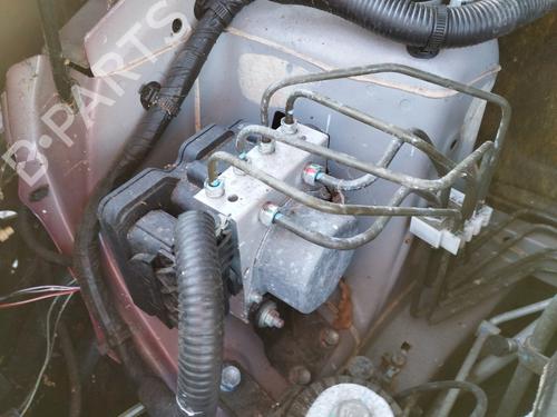 Used ABS pump MITSUBISHI MIRAGE / SPACE STAR VI Hatchback (A0_A) 1.0 (A05A) (71 hp) 27047223