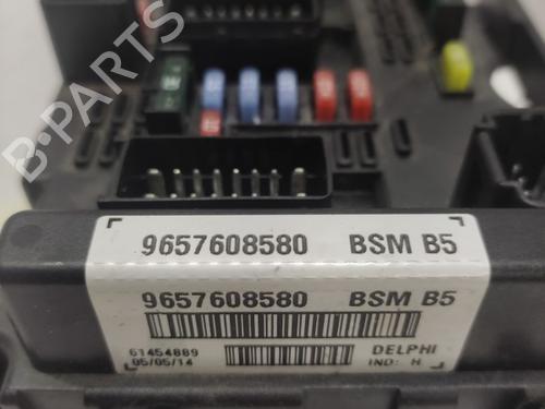 Used Fuse box PEUGEOT 807 (EB_) 2.0 HDi (107 hp) 27053976