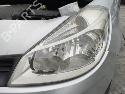 Used Left headlight RENAULT CLIO III (BR0/1, CR0/1) 1.2 16V (BR02, BR0J, BR11, CR02, CR0J, CR11) (75 hp) 30774022