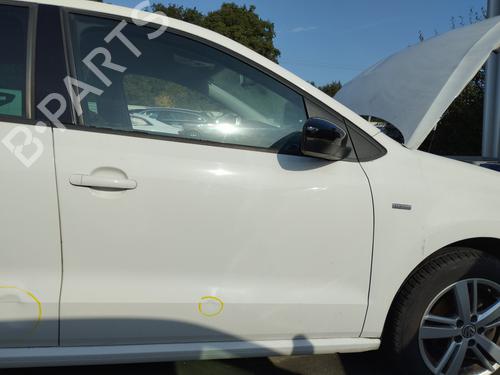 Used Right front door VW POLO V (6R1, 6C1) 1.2 (70 hp) 28152387