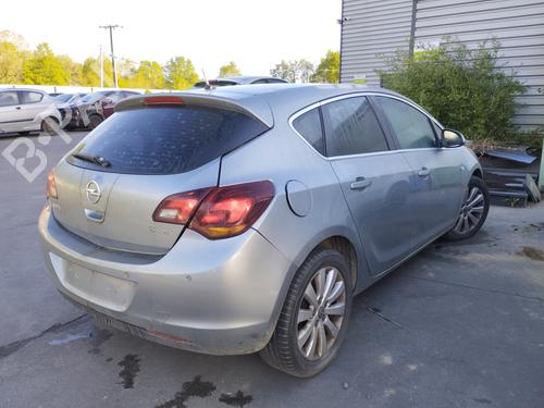Used Right tailgate light OPEL ASTRA J (P10) 1.7 CDTI (68) (125 hp) 27042511