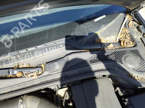 front-windshield-wiper-arm-audi-a3-sportback-8pa-2004-2005-2006-2007-2008-2009-2010-2011-2012-2013-2014-2015-33682409 main image