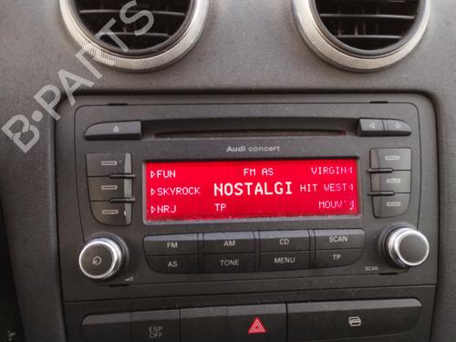 Bilradio AUDI A3 Sportback (8PA) 1.9 TDI (105 hp) 30084748