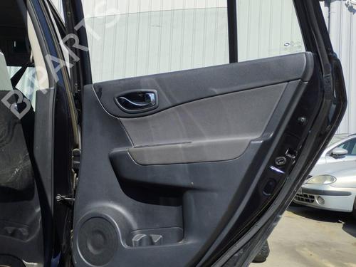 Højre bagtil invendig håndtag Højre bagtil invendig håndtag RENAULT KOLEOS I (HY_) 2.0 dCi (HY0K) (150 hp) 39551156 39551156