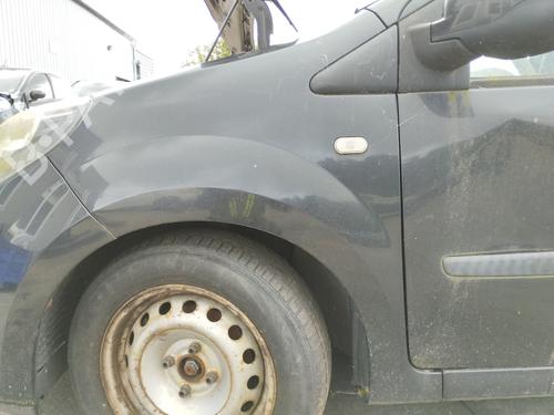 Used Left front indicator RENAULT TWINGO II (CN0_) 1.2 16V (CN04, CN0B) (75 hp) 28810970