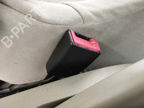 Used Seat buckle RENAULT CLIO III (BR0/1, CR0/1) 1.2 16V (BR0P, CR0P) (101 hp) 31133223