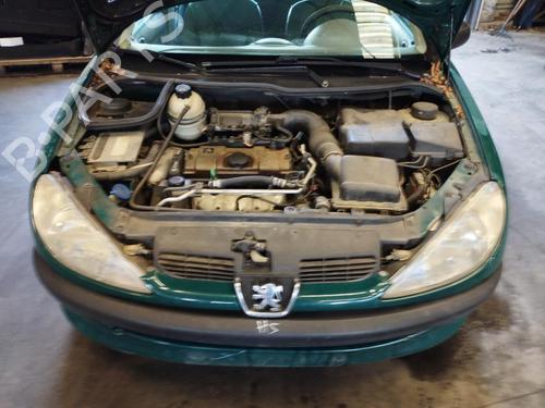 Used Front wiper motor PEUGEOT 206 Hatchback (2A/C) 1.1 i (60 hp) 27044613