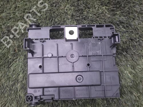 Used Fuse box Fuse box PEUGEOT 207 (WA_, WC_) 1.4 HDi (68 hp) 27057016 27057016