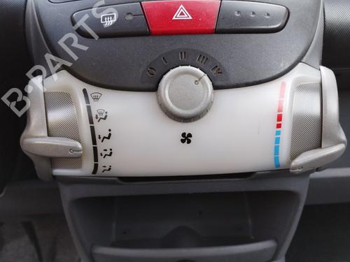 Used Heater blower motor Heater blower motor PEUGEOT 107 (PM_, PN_) 1.0 (68 hp) 33890545 33890545