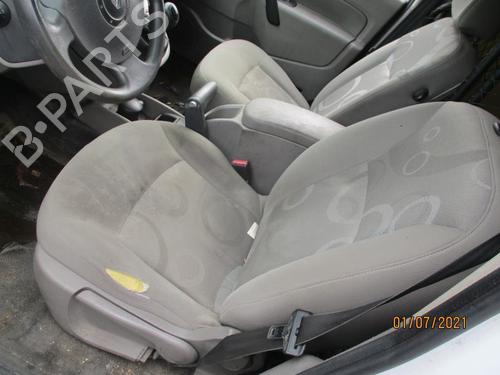 Expansion tank RENAULT KANGOO / GRAND KANGOO II (KW0/1_) 1.5 dCi 90 (KW05, KW08, KW0G, KW11) | BP27047467C120 