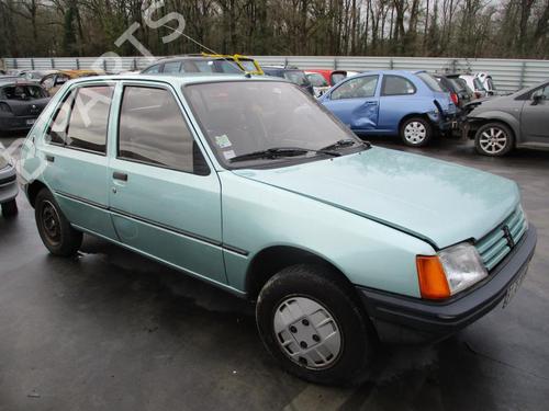 Used Parts PEUGEOT 205 I (741A/C) 1.4 2898021
