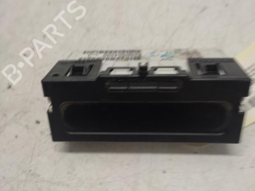 display-monitor-renault-trafic-ii-van-fl-2001-36679835 main image