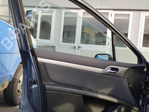 Left front door PEUGEOT 407 (6D_) 2.0 HDi 135 (6DRHRH, 6DRHRE, 6DRHRG, 6DRHRJ) | BP30128034C2