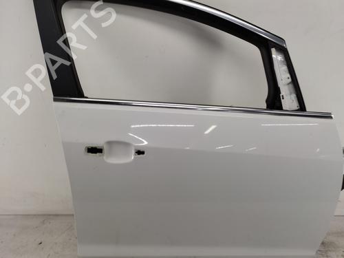 Used Right front door Right front door OPEL ASTRA H (A04) [2004-2014] 33700997 33700997