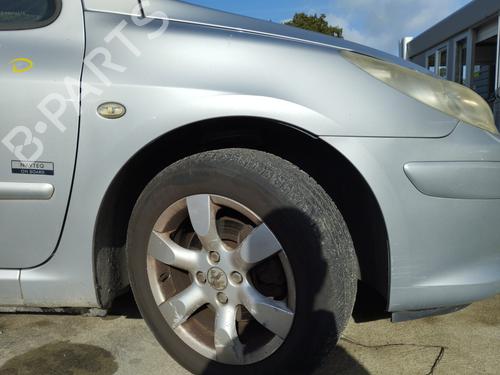 Used Right front fenders PEUGEOT 307 Break (3E) 1.6 HDi 110 (109 hp) 28796793