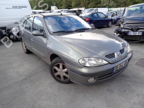 Højre forlygte RENAULT MEGANE I (BA0/1_) 1.9 dTi (BA08, BA0N) (98 hp) 27053554