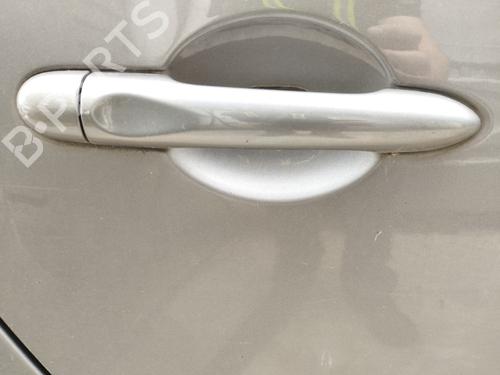 Used Rear right exterior door handle RENAULT MEGANE III Grandtour (KZ0/1) 1.5 dCi (KZ09, KZ0D, KZ1G, KZ29, KZ14, KZ1W, KZ10, KZ1F,... (110 hp) 28102552