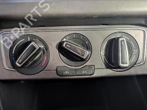 Used Climate control VW POLO V (6R1, 6C1) 1.4 TDI (75 hp) 27086863