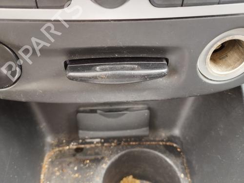 Used Card reader RENAULT MEGANE III Hatchback (BZ0/1_, B3_) 1.5 dCi (BZ09, BZ0D, BZ1W, BZ29, BZ14) (110 hp) 28277250