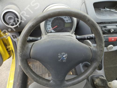 Used Steering wheel PEUGEOT 107 (PM_, PN_) 1.0 (68 hp) 27084112