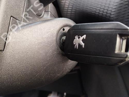 Clé de contact PEUGEOT 2008 I (CU_) 1.2 THP 130 / PureTech 130 (130 hp) 32173257