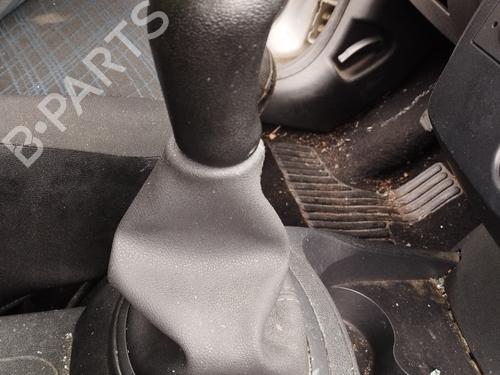 Pommeau de levier de vitesses RENAULT CLIO III (BR0/1, CR0/1) 1.2 16V (BR02, BR0J, BR11, CR02, CR0J, CR11) | BP30774059I34