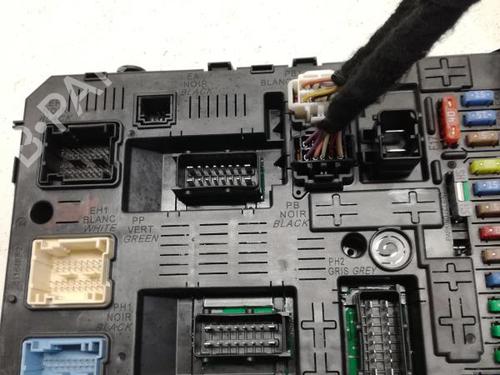 Used Fuse box Fuse box CITROËN C5 III Break (RW_) 1.6 HDi 110 (RW9HZC) (109 hp) 27061681 27061681