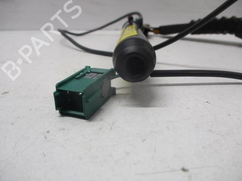 Used Seat buckle Seat buckle OPEL MERIVA A MPV (X03) 1.7 CDTI (E75) (100 hp) 27051106 27051106