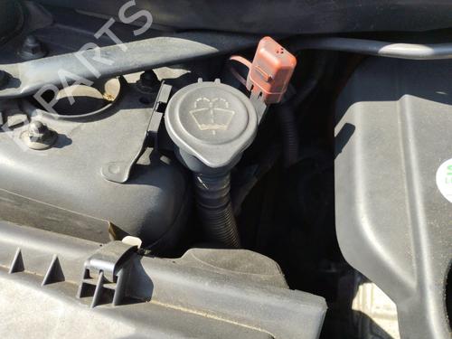 Used Windscreen washer tank Windscreen washer tank 37675264 37675264