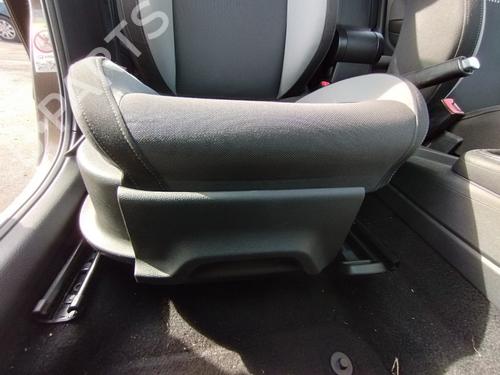 Used Right front seat Right front seat VW POLO V (6R1, 6C1) 1.6 TDI (90 hp) 39891590 39891590