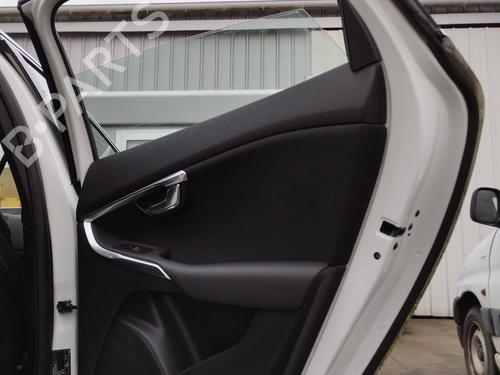 Used Rear right lock VOLVO V40 Hatchback (525) D3 (150 hp) 32120096