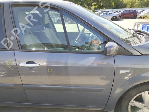 Used Right front door RENAULT GRAND SCÉNIC II (JM0/1_) 2.0 dCi (JM1K) (150 hp) 27063959