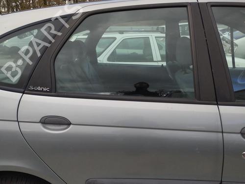 Dør højre bagtil Dør højre bagtil RENAULT MEGANE Scenic (JA0/1_) 1.9 dTi (JA0N) (98 hp) 27074364 27074364