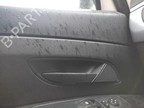 Used Front left interior door handle FIAT GRANDE PUNTO (199_) 1.2 (65 hp) 27077230