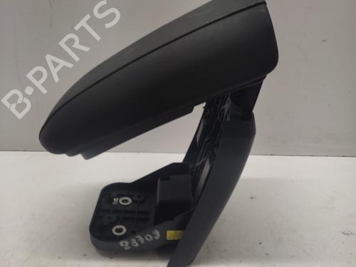 Bracciolo centrale VOLVO V40 Hatchback (525) D3 (150 hp) 32183441