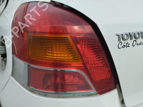 Used Left taillight TOYOTA YARIS (_P9_) 1.4 D-4D (NLP90_, NLP90R) (90 hp) 32135386