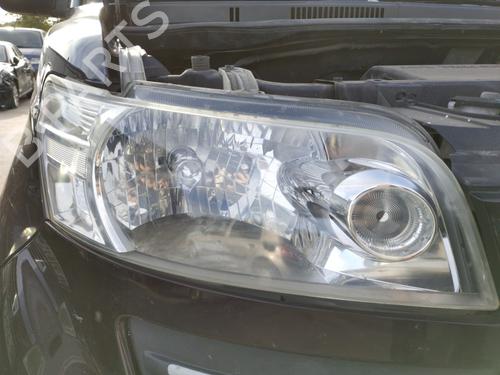 right-headlight-daihatsu-materia-m4_-2006-38871773 main image