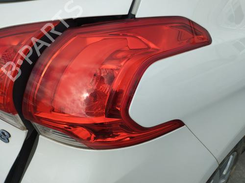Achterlicht rechts PEUGEOT 2008 I (CU_) 1.6 HDi (92 hp) 30084667