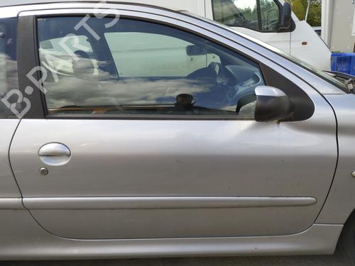 Used Front right door window PEUGEOT 206 Hatchback (2A/C) 1.4 i (75 hp) 27045083